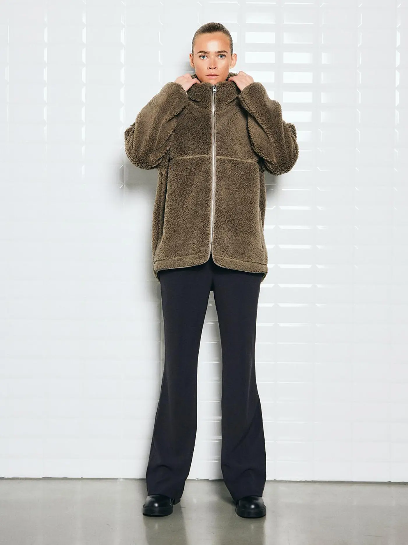WITHBLACK | Jacke in Felloptik PILE | hellbraun